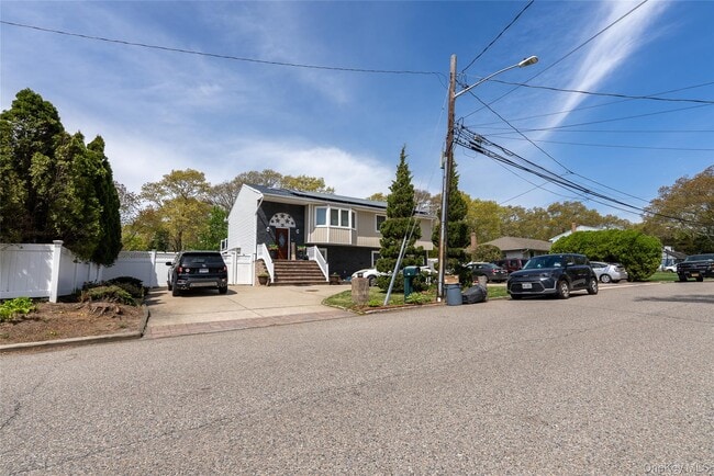 Building Photo - 66 Avenue A