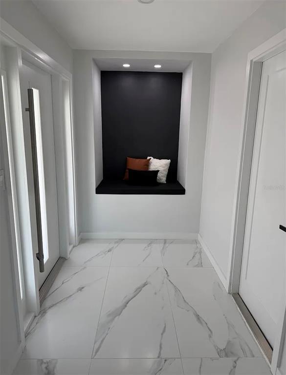 Photo - 1359 40th Ave NE