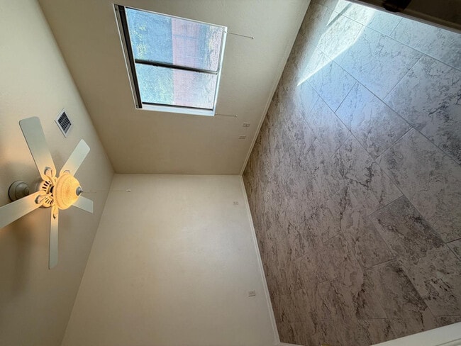 Photo - 4613 Bay Cir