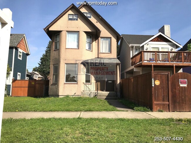 Building Photo - Rodriguez - 709 (OWNER SELLING)(Cascade Group) Unit A