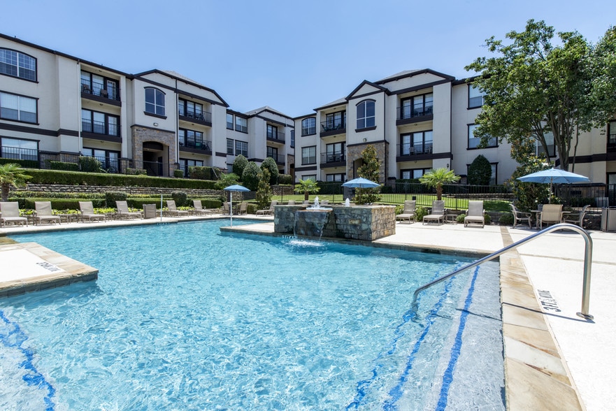 Resort Style Pool
