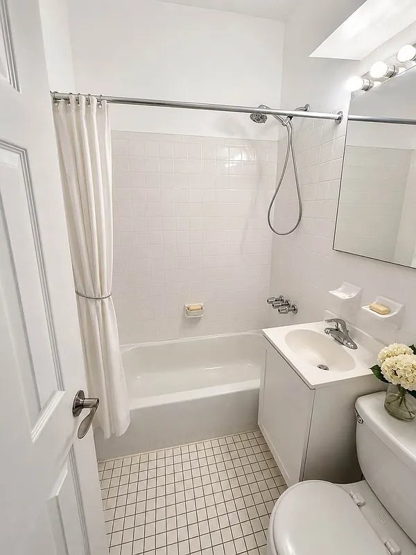 117 E 89th St Unit A2