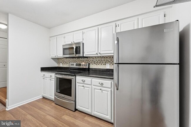 Photo - 240 S Reynolds St Unit 306