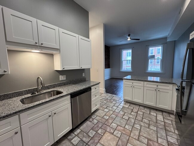 Building Photo - 29-41 Congress St