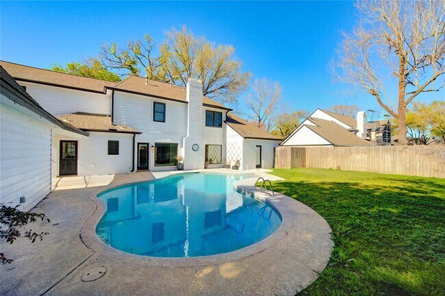 Photo - 1031 Daria Dr