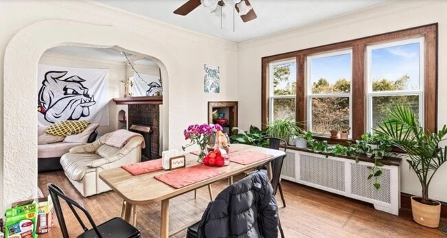 Photo - 1325 N 19th Ave E