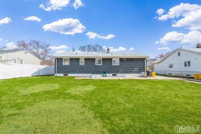 Photo - 19 Roosevelt Ave Casa