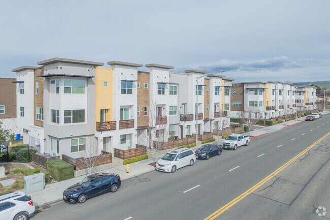 Exterior alternativo - Renato