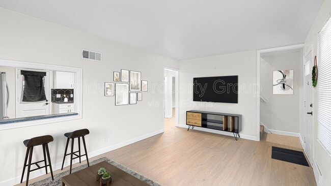 Photo - 9820 Iveland Dr