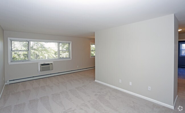 Saddle Brook Apartments