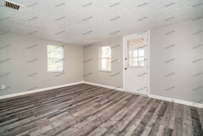 Photo - 1601 Bauer Ave