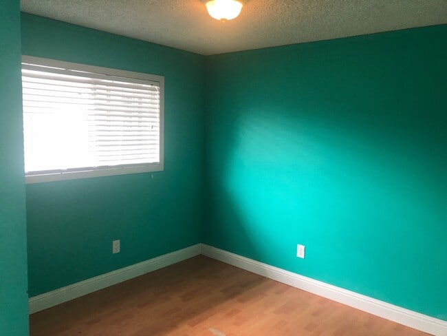 Photo - 3 Bed 1.5 Bath Rambler!