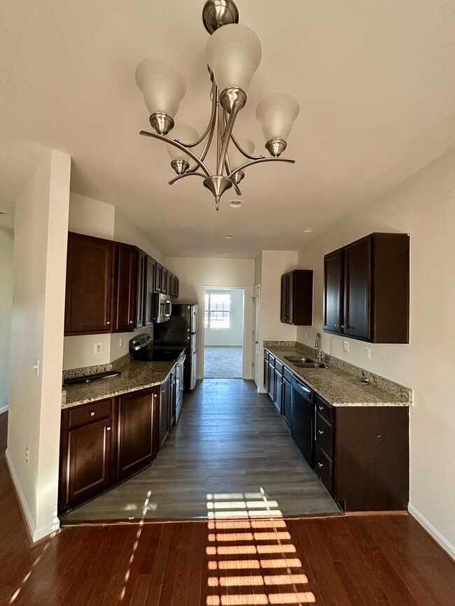 Photo - 7125 Durrette Rd