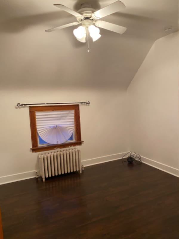 Photo - 141 E 23rd St