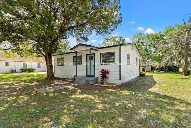 Photo - Updated 2 Bedroom Home Near Naval Station Mayport