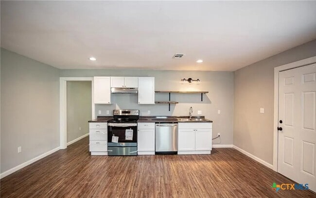 Photo - 2003 Woodlawn St