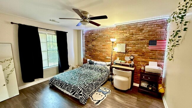 Photo - 379 Dove Valley Rd