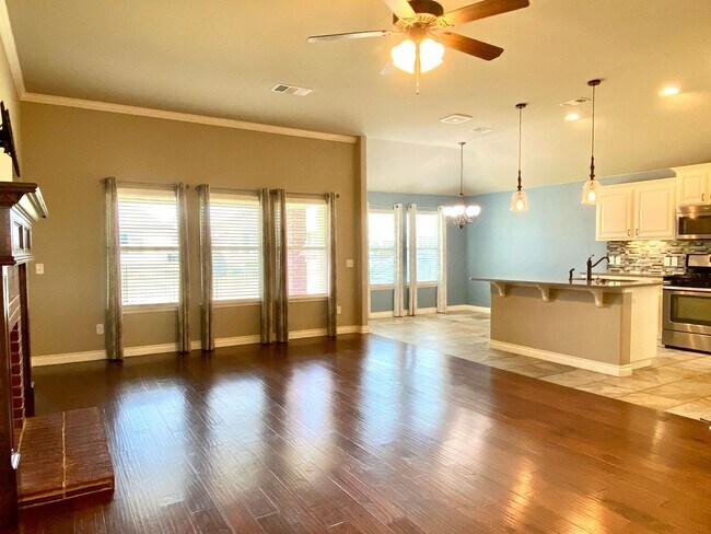 Photo - Deer Creek 3 Bed, 2 Bath with an Office