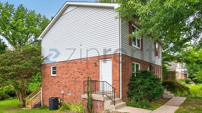 628 Netherlands Dr