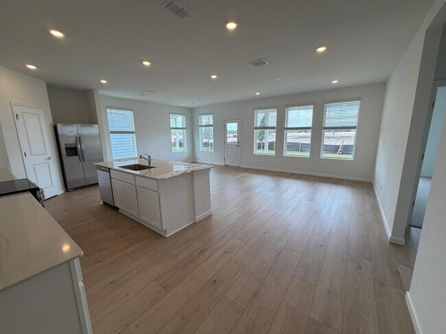 Photo - 4371 Vibernum Ave
