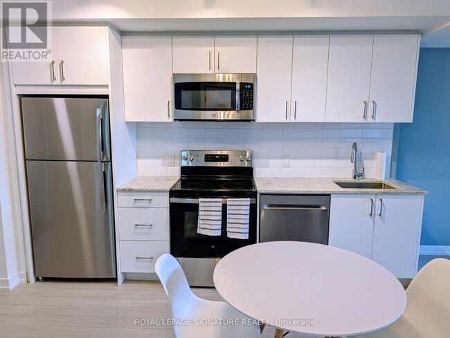 Photo - 4010 Eglinton Ave W Unit 509