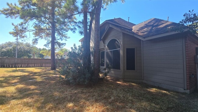 Building Photo - 14043 Fairwood Breeze