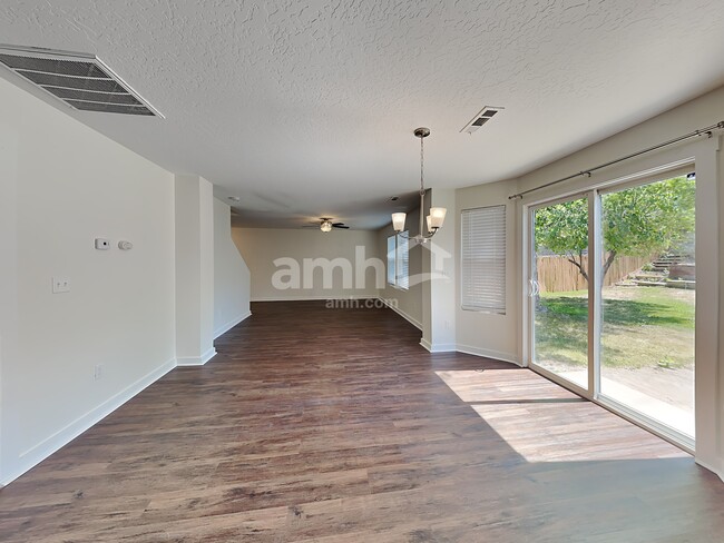 Photo - 16397 Jewel Way