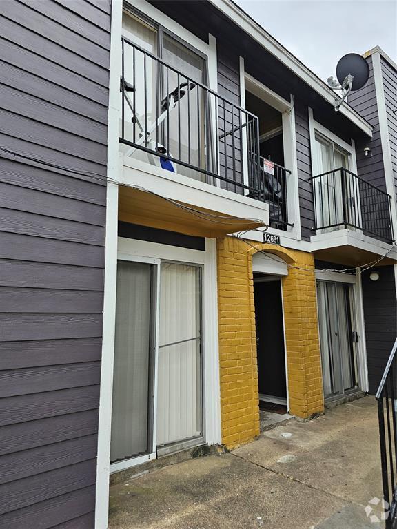Building Photo - 12631 Ashford Meadow Dr Unit C Rental