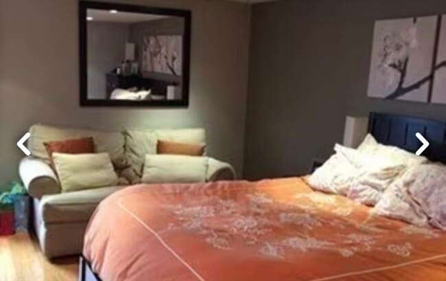 Photo - 143 W 8th St Unit 3