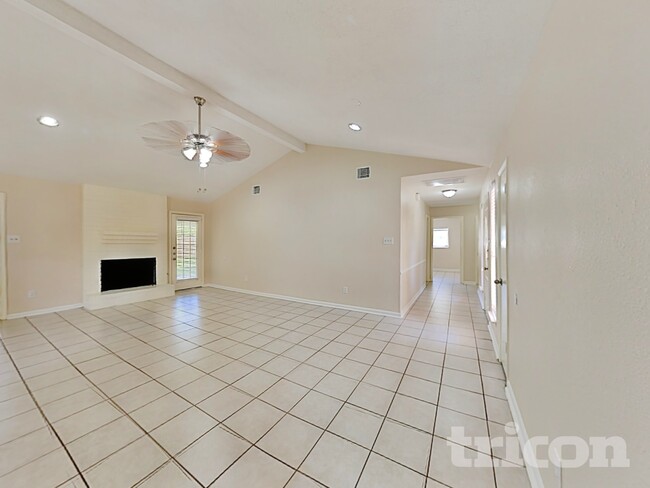 Photo - 7902 Battlepine Dr