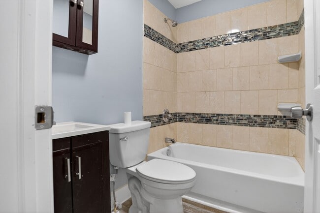 Photo - 3335 Lyndale Ave