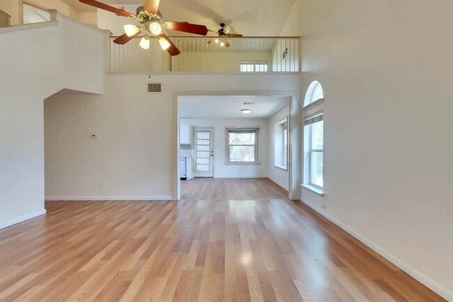 Photo - 3735 Castle Rock Dr