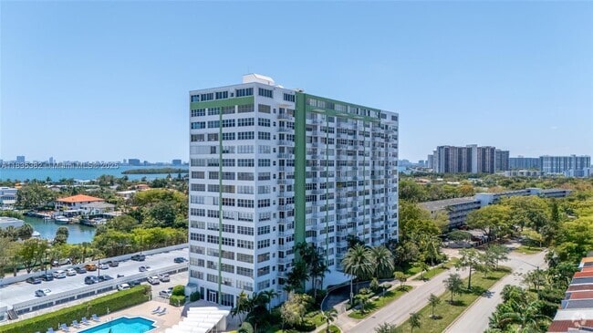 Building Photo - 2100 Sans Souci Blvd Unit A1509 Rental