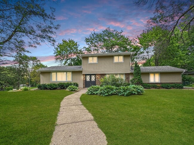 Photo - 3830 Union Terrace Ln N