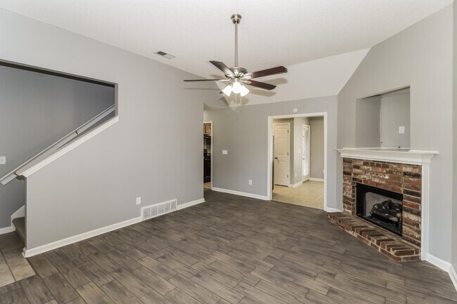 Photo - 9762 Misty Pine Dr