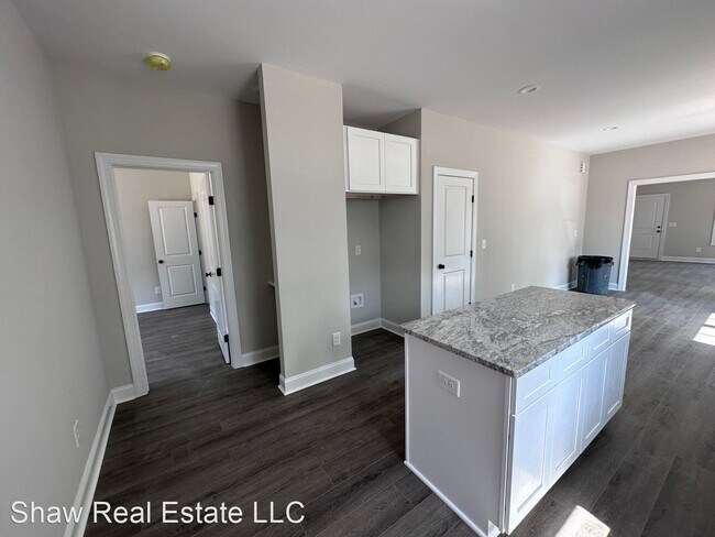 Photo - 3 br, 3 bath House - 4308 Peachtree Ave.