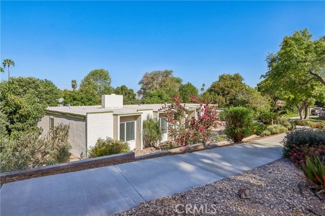 Building Photo - 1184 Lyndhurst Dr