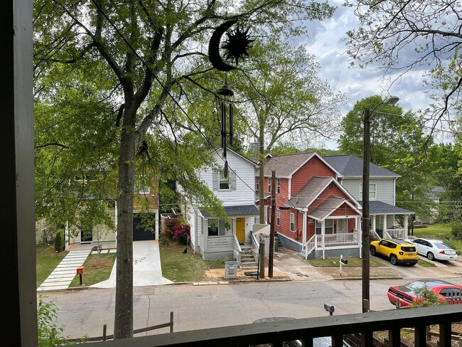 Photo - 950 Smith St SW