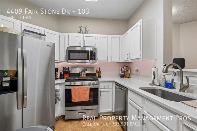 Photo - 4409 Fair Stone Dr Unit 103