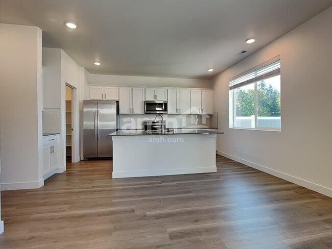 Photo - 7705 Brenden St SW