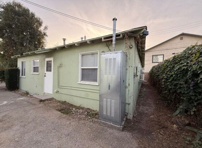 Photo - 731 W Vernon Dr Unidad 1/2