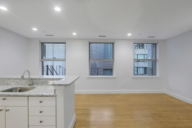 Photo - 134 Boylston St Condo Unit 6