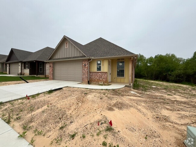 Building Photo - Coming Soon! 3 Bedroom 2 Bath Newly Constr... Rental
