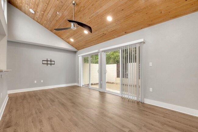 Building Photo - 1217 Miccosukee Rd Unit 3
