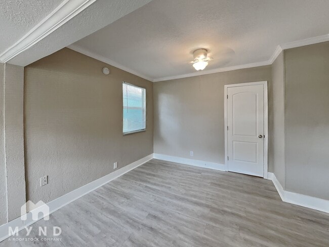 Photo - 210 Pine St Unidad 210