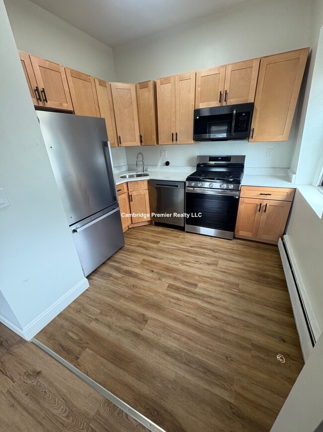 Photo - 16 Flint St Unit 3