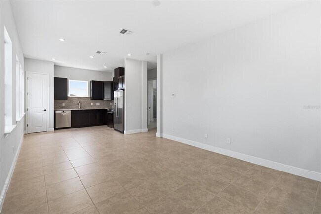 Photo - 13030 Stoddart Ave