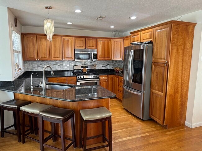 319 Farrwood Dr