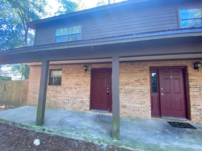 Building Photo - 3701 Donovan Dr