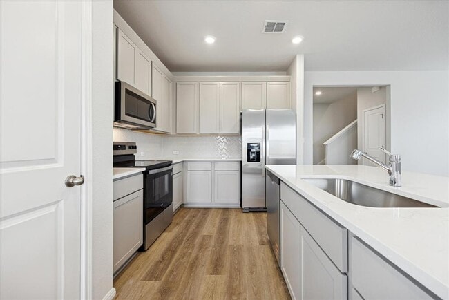 Photo - 103 Elm Br Trl